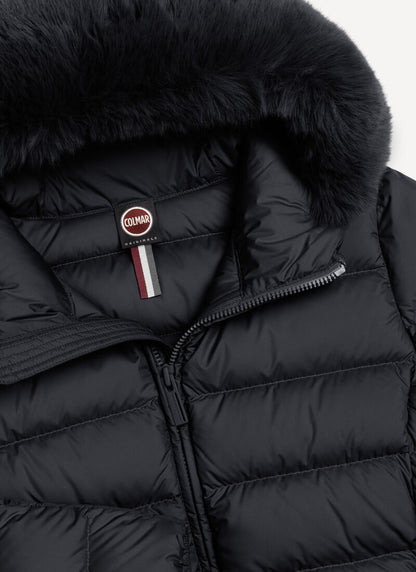 Piumino COLMAR opaco con pelliccia sintetica 22000039E 2XX COLORE 99 NERO