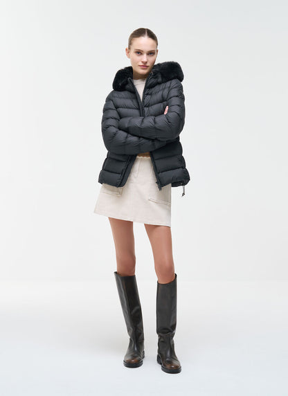 Piumino COLMAR opaco con pelliccia sintetica 22000039E 2XX COLORE 99 NERO